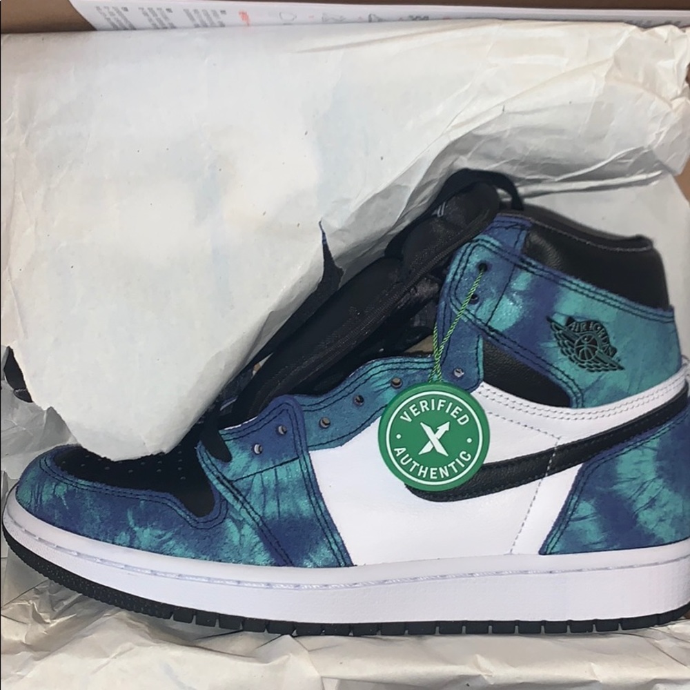 Tie Dye Jordan 1